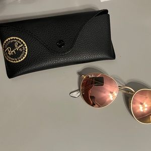 Ray-Ban Round Metal Sunglasses in Copper Flash.
